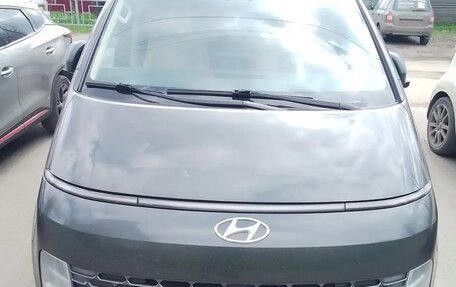 Hyundai Staria, 2022 год, 3 300 000 рублей, 2 фотография