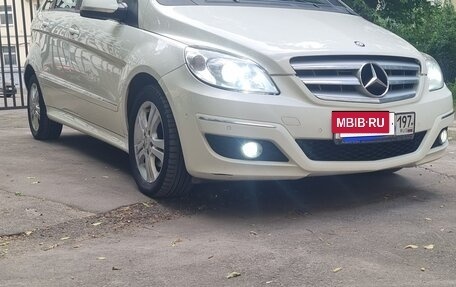 Mercedes-Benz B-Класс, 2011 год, 760 000 рублей, 10 фотография
