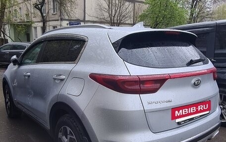 KIA Sportage IV рестайлинг, 2019 год, 2 370 000 рублей, 3 фотография