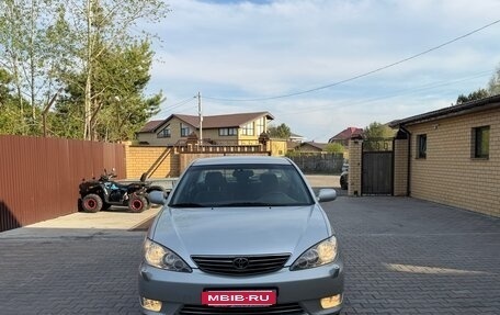 Toyota Camry V40, 2004 год, 3 600 000 рублей, 2 фотография