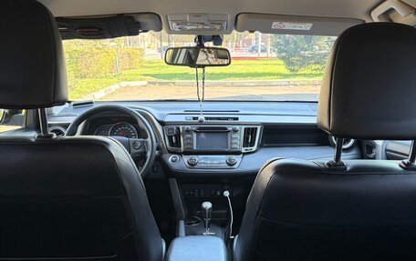 Toyota RAV4, 2015 год, 2 290 000 рублей, 7 фотография