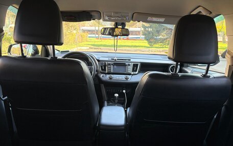 Toyota RAV4, 2015 год, 2 290 000 рублей, 8 фотография