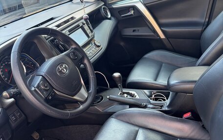Toyota RAV4, 2015 год, 2 290 000 рублей, 12 фотография