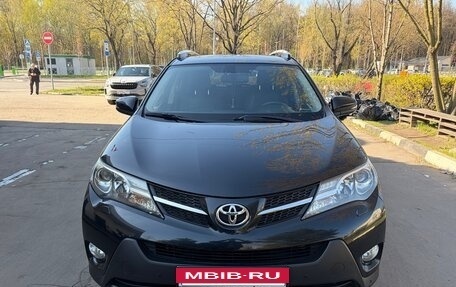 Toyota RAV4, 2015 год, 2 290 000 рублей, 3 фотография