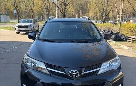 Toyota RAV4, 2015 год, 2 290 000 рублей, 17 фотография