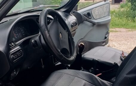 Chevrolet Niva I рестайлинг, 2003 год, 230 000 рублей, 5 фотография