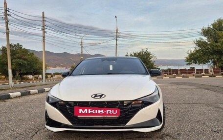 Hyundai Elantra, 2021 год, 1 490 000 рублей, 2 фотография