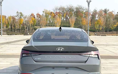 Hyundai Elantra, 2023 год, 1 550 000 рублей, 5 фотография