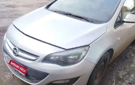 Opel Astra J, 2013 год, 380 000 рублей, 2 фотография