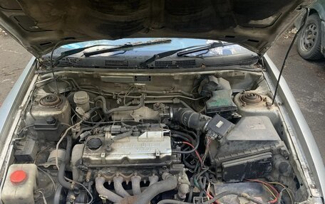 Mitsubishi Carisma I, 1998 год, 110 000 рублей, 4 фотография