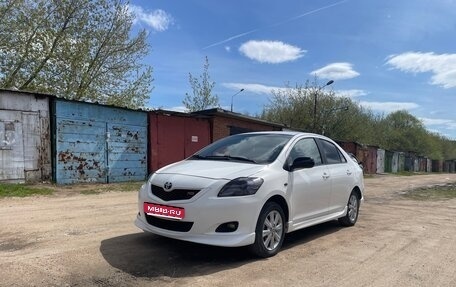 Toyota Yaris III рестайлинг, 2009 год, 799 000 рублей, 1 фотография