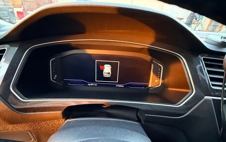 Volkswagen Tiguan II, 2018 год, 2 900 000 рублей, 22 фотография