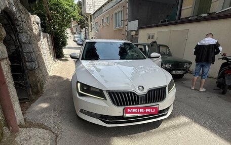Skoda Superb III рестайлинг, 2016 год, 2 085 000 рублей, 3 фотография