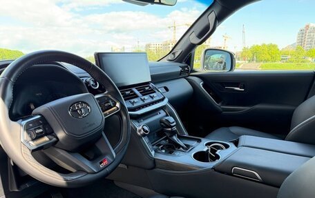 Toyota Land Cruiser, 2024 год, 12 950 000 рублей, 5 фотография