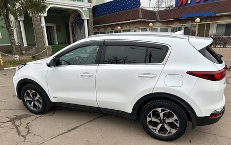 KIA Sportage IV рестайлинг, 2021 год, 2 100 000 рублей, 3 фотография