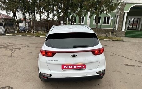 KIA Sportage IV рестайлинг, 2021 год, 2 100 000 рублей, 4 фотография