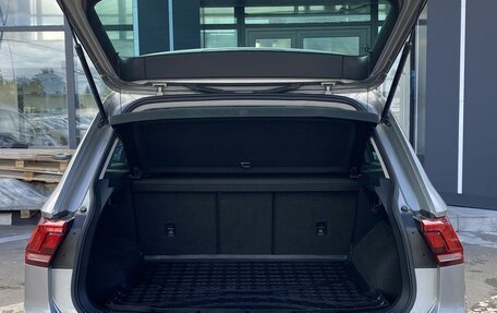Volkswagen Tiguan II, 2018 год, 2 199 000 рублей, 10 фотография
