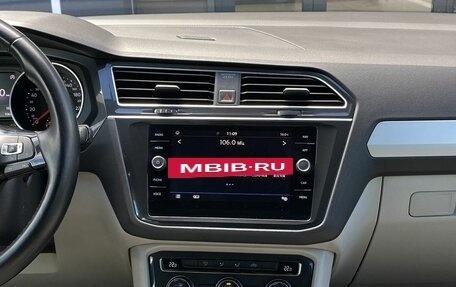 Volkswagen Tiguan II, 2018 год, 2 199 000 рублей, 12 фотография