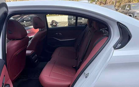 BMW 3 серия, 2023 год, 2 930 000 рублей, 13 фотография