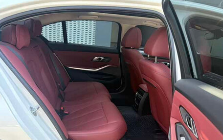 BMW 3 серия, 2023 год, 2 930 000 рублей, 14 фотография
