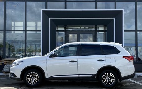 Mitsubishi Outlander III рестайлинг 3, 2019 год, 1 599 000 рублей, 8 фотография