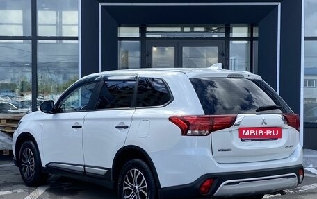 Mitsubishi Outlander III рестайлинг 3, 2019 год, 1 599 000 рублей, 7 фотография