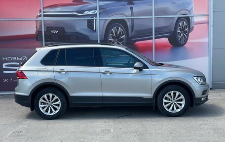 Volkswagen Tiguan II, 2018 год, 1 980 000 рублей, 4 фотография