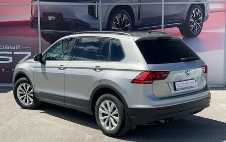 Volkswagen Tiguan II, 2018 год, 1 980 000 рублей, 6 фотография