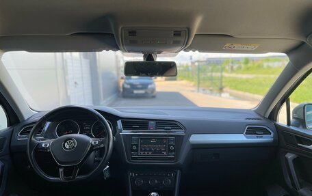 Volkswagen Tiguan II, 2018 год, 1 980 000 рублей, 12 фотография