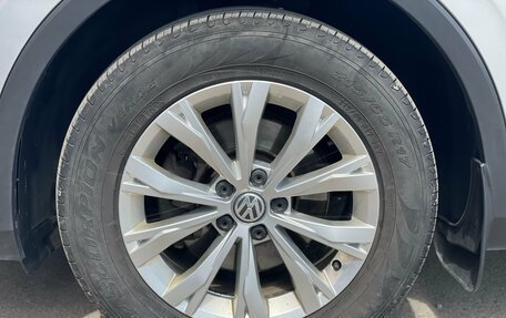 Volkswagen Tiguan II, 2018 год, 1 980 000 рублей, 11 фотография