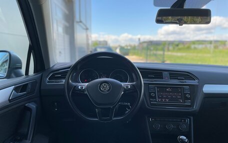 Volkswagen Tiguan II, 2018 год, 1 980 000 рублей, 13 фотография