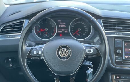 Volkswagen Tiguan II, 2018 год, 1 980 000 рублей, 14 фотография