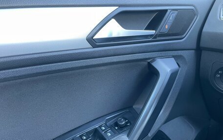 Volkswagen Tiguan II, 2018 год, 1 980 000 рублей, 18 фотография