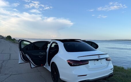 Mercedes-Benz E-Класс, 2020 год, 5 500 000 рублей, 10 фотография