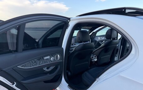 Mercedes-Benz E-Класс, 2020 год, 5 500 000 рублей, 11 фотография