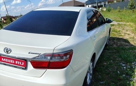 Toyota Camry, 2015 год, 1 899 000 рублей, 4 фотография