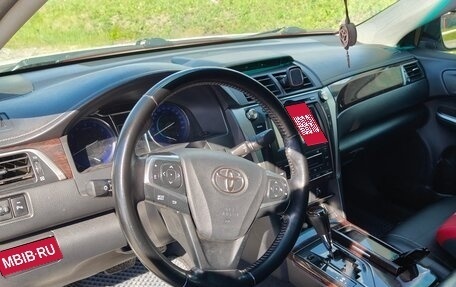 Toyota Camry, 2015 год, 1 899 000 рублей, 7 фотография