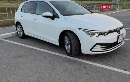 Volkswagen Golf VIII, 2021 год, 1 630 000 рублей, 4 фотография