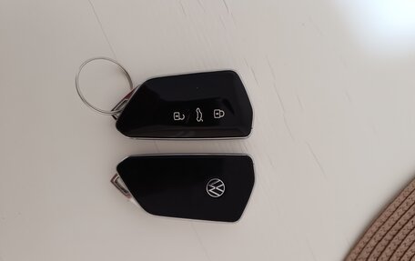 Volkswagen Golf VIII, 2021 год, 1 630 000 рублей, 38 фотография