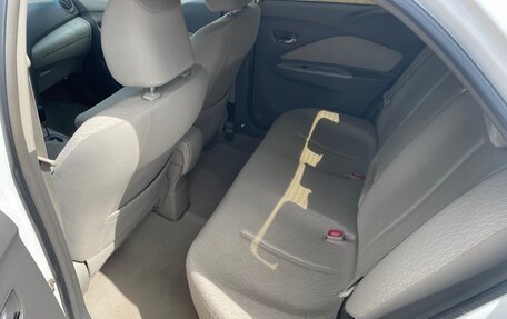 Toyota Yaris III рестайлинг, 2009 год, 799 000 рублей, 6 фотография