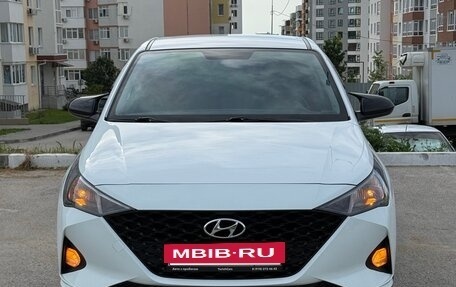 Hyundai Solaris II рестайлинг, 2020 год, 1 550 000 рублей, 2 фотография