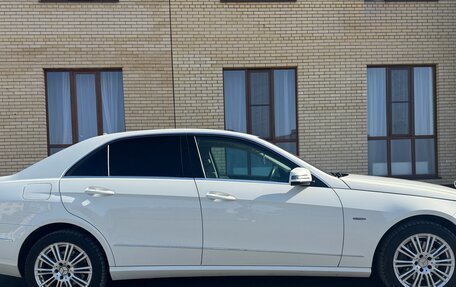 Mercedes-Benz E-Класс, 2010 год, 1 700 000 рублей, 6 фотография