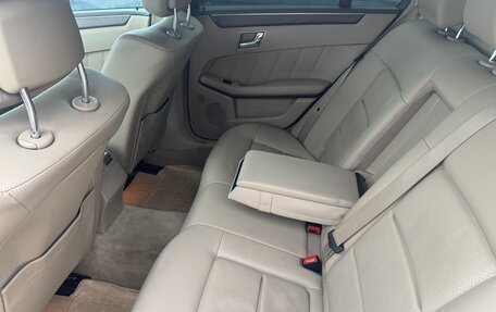 Mercedes-Benz E-Класс, 2010 год, 1 700 000 рублей, 14 фотография