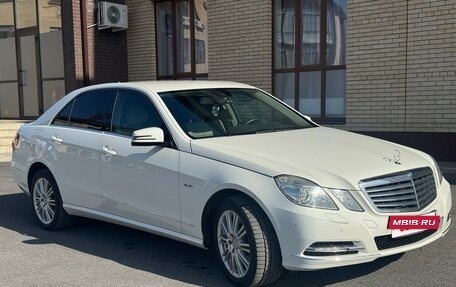 Mercedes-Benz E-Класс, 2010 год, 1 700 000 рублей, 3 фотография