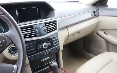 Mercedes-Benz E-Класс, 2010 год, 1 700 000 рублей, 15 фотография