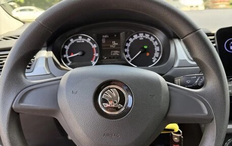 Skoda Rapid I, 2017 год, 1 340 000 рублей, 4 фотография