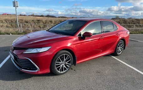 Toyota Camry, 2021 год, 2 450 000 рублей, 10 фотография