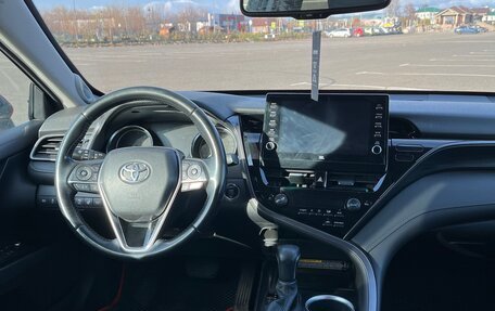 Toyota Camry, 2021 год, 2 450 000 рублей, 4 фотография
