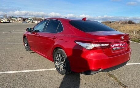 Toyota Camry, 2021 год, 2 450 000 рублей, 2 фотография