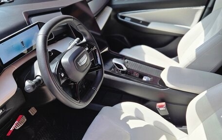 Geely Atlas, 2023 год, 2 299 800 рублей, 8 фотография